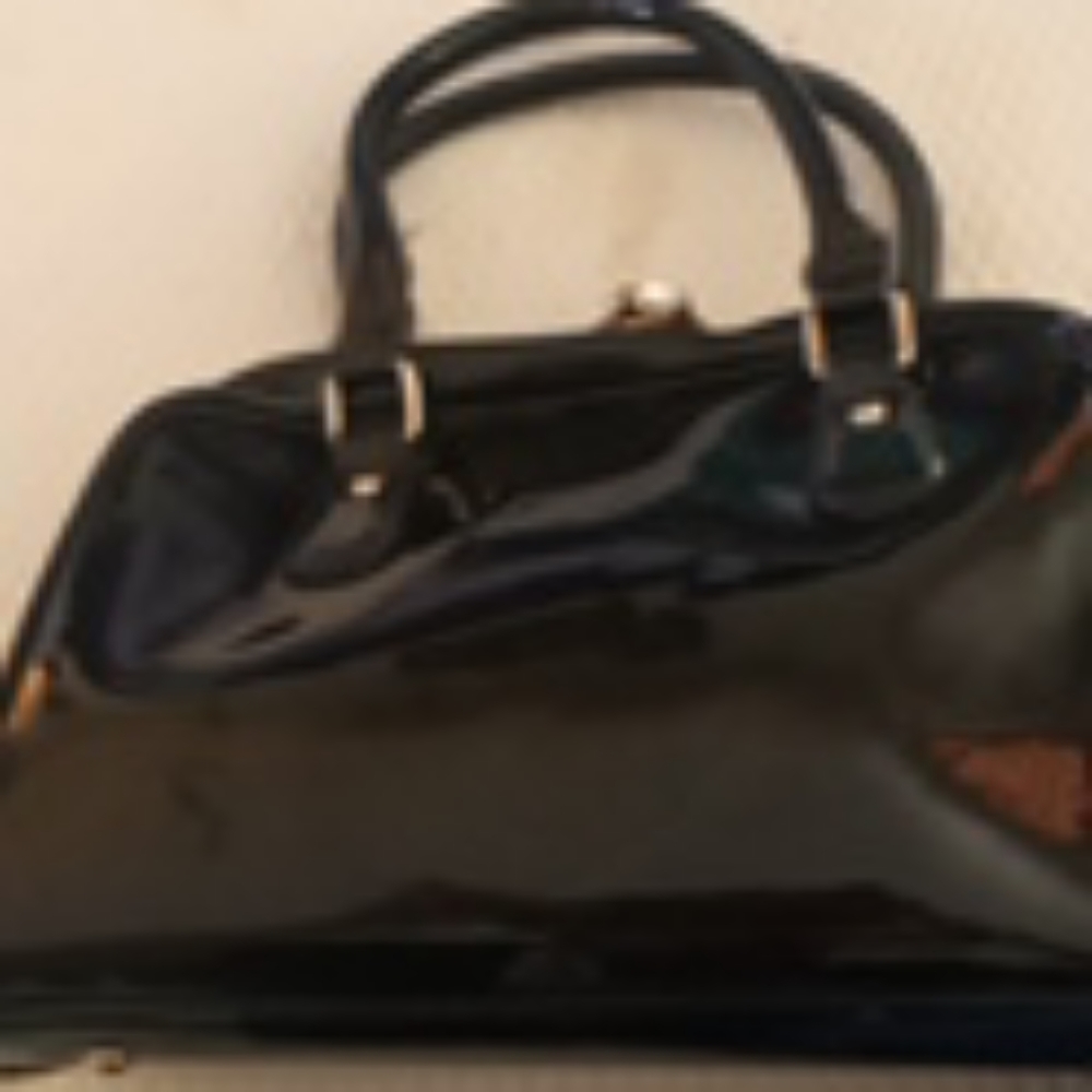 Purse - Picture 2 of 3